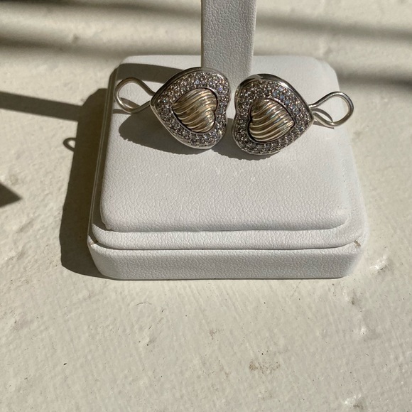 DAVID YURMAN Pavé Diamond Sterling Carved Heart Earrings - Picture 9 of 16